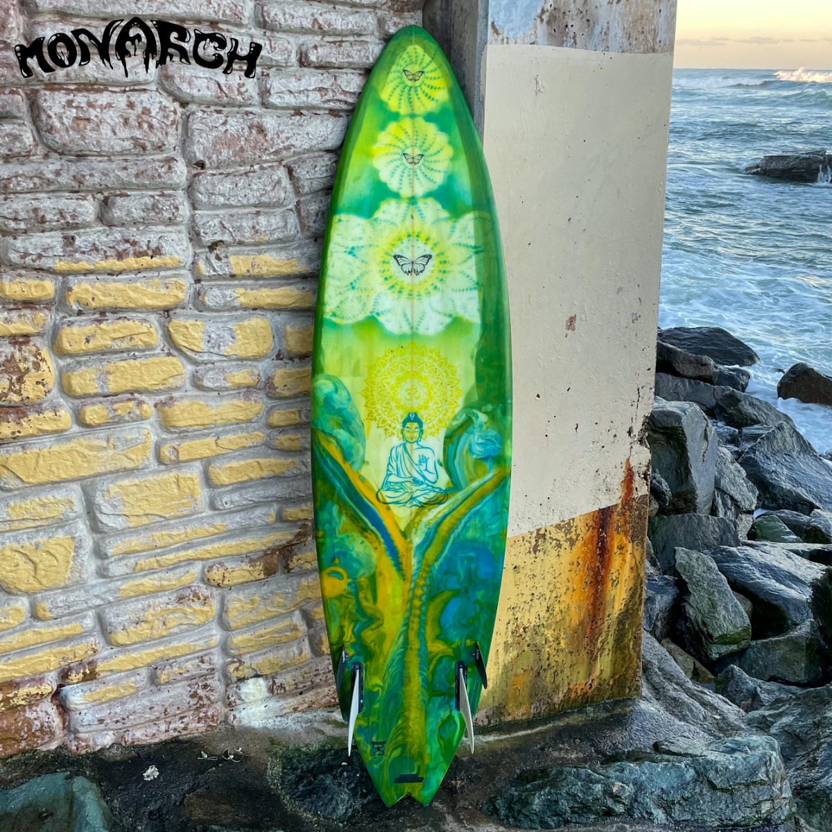 Pineapple Girl Surfboard Image